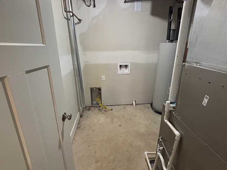 137 Clark St #137 — Photo 5