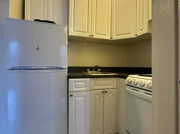 1670 York Avenue image 10 of 11