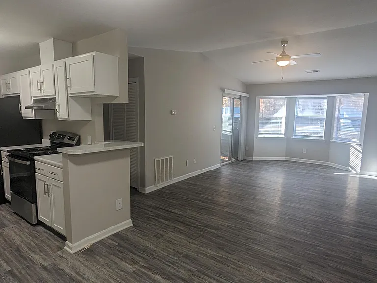 2908 W Florida St — Photo 1