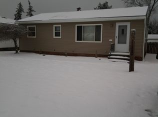 244 Deborah Ln, Bedford, OH 44146