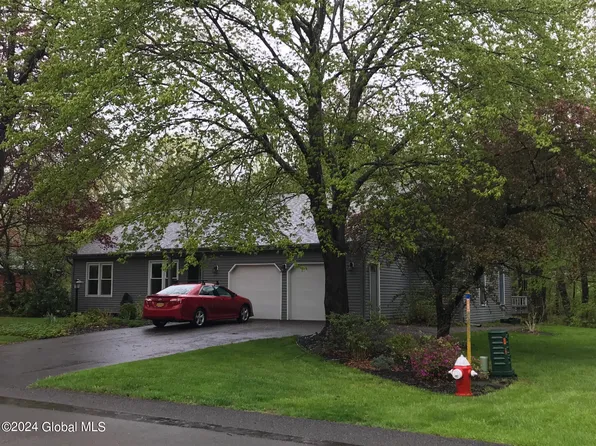 615 Top Ridge Drive, Albany, NY 12203