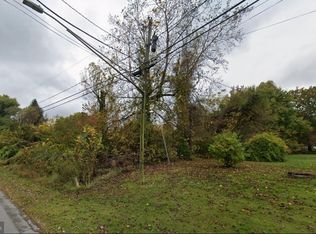 5620 Park Dr, Bowie, MD 20715