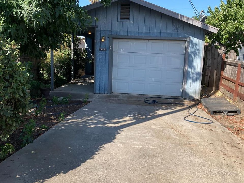 1st image of 418 N 6th Ave