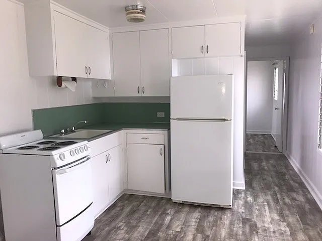 2033B Oswald St — Photo 2