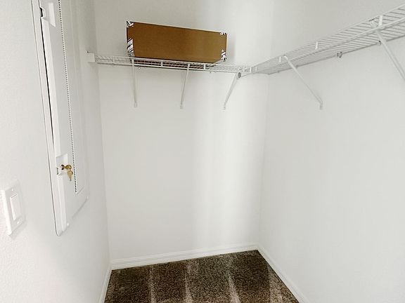 4th image of 736 Staffora St