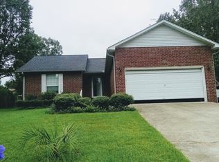 329 Camelot Dr, Goose Creek, SC 29445