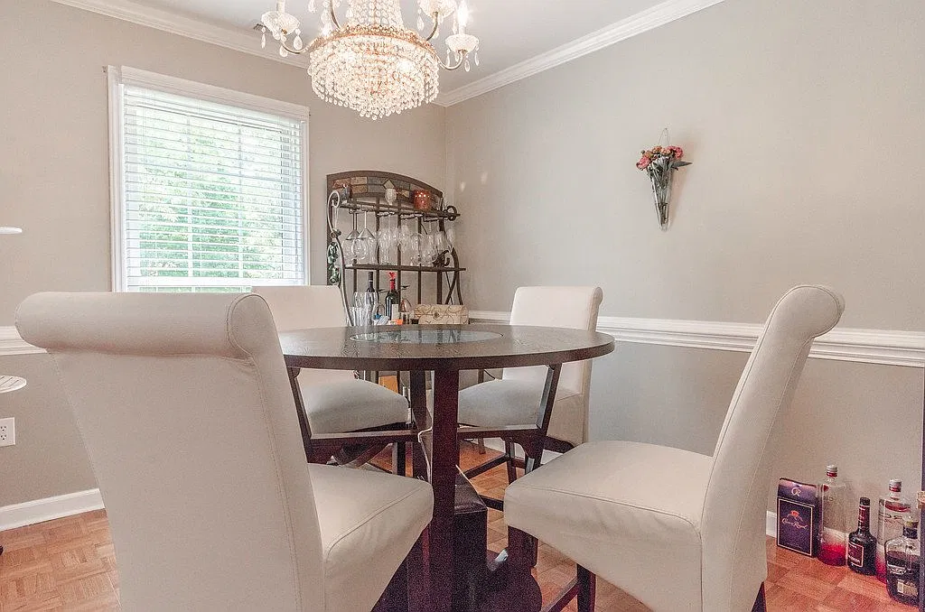 3 bed, 2.0 bath, 1650 sqft, $2,195 — Photo 4