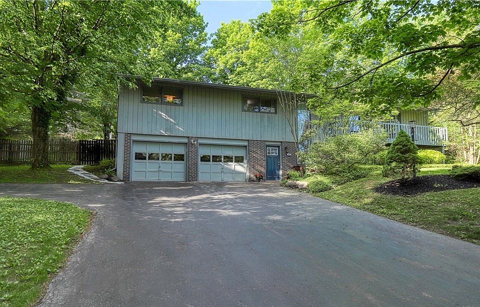 1st image of 115 Stanwood Ln