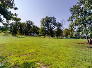 1 Ambassador Shores Dr UNIT 1, Leitchfield, KY 42754