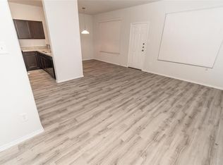 4027 Silver Ranch Rd, Houston, TX 77014