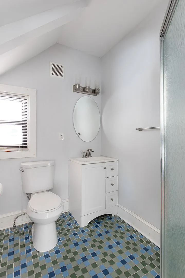 1371 Chapel Street — Photo 4