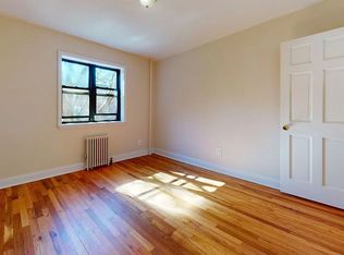 20-72 27th St UNIT 3A, Astoria, NY 11105