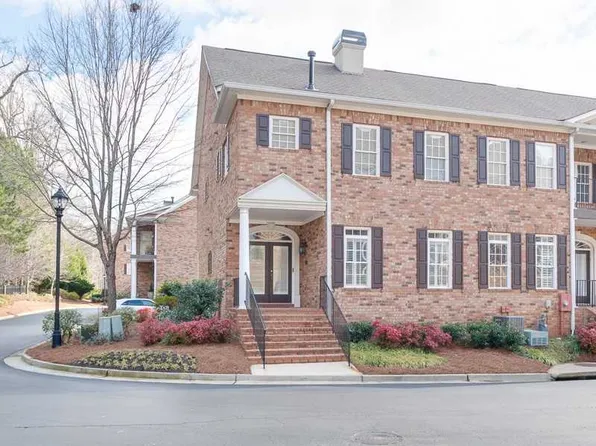 2584 Oglethorpe Cir, Atlanta, GA 30319