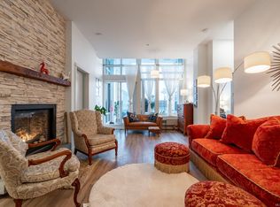 38 Front St #110, Nanaimo, BC V9R 0B8