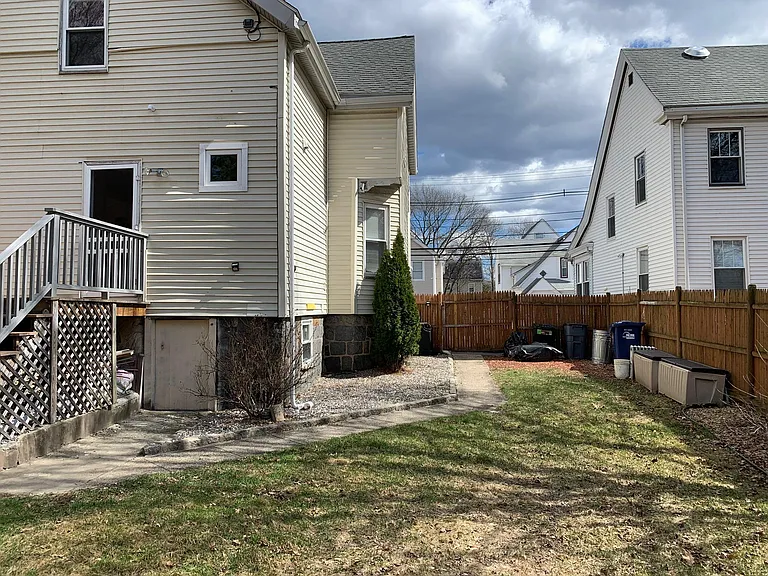 81 Clare Ave — Photo 22
