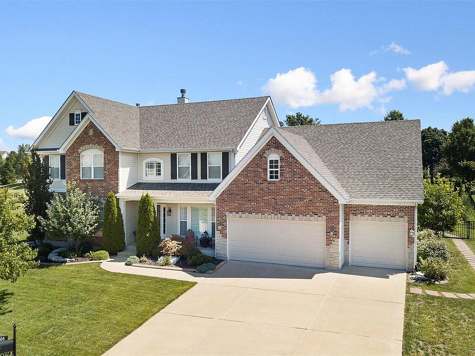 1st image of 208 Spyglass Hill Dr
