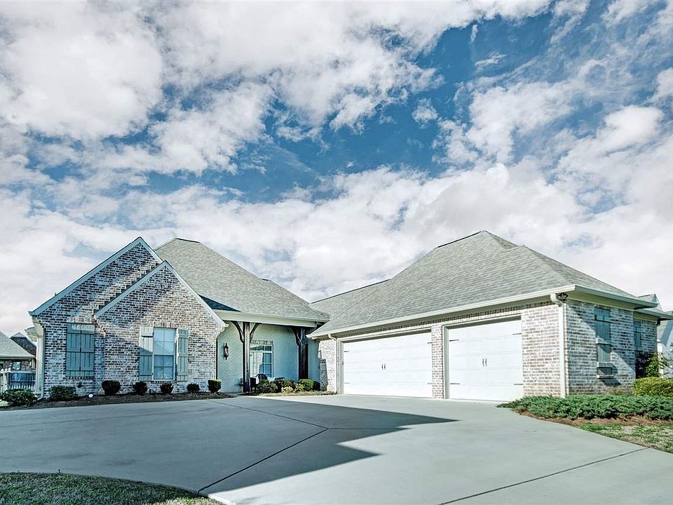 1st image of 110 Saint Charles Dr