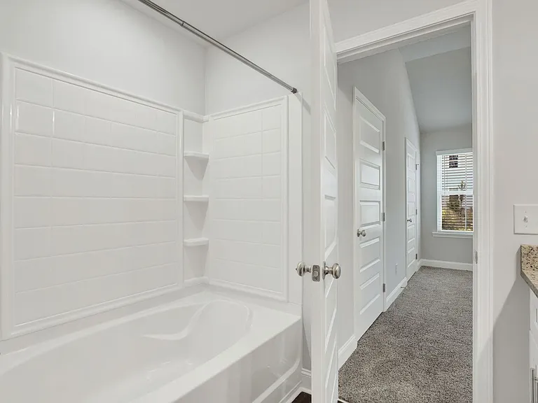 77 Dorsey Dr — Photo 21