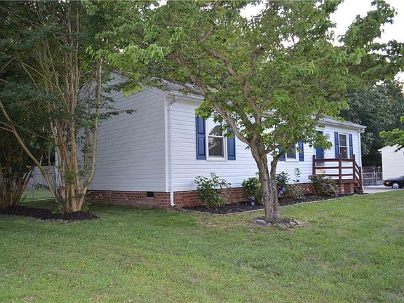 4th image of 6993 Poteet Ln