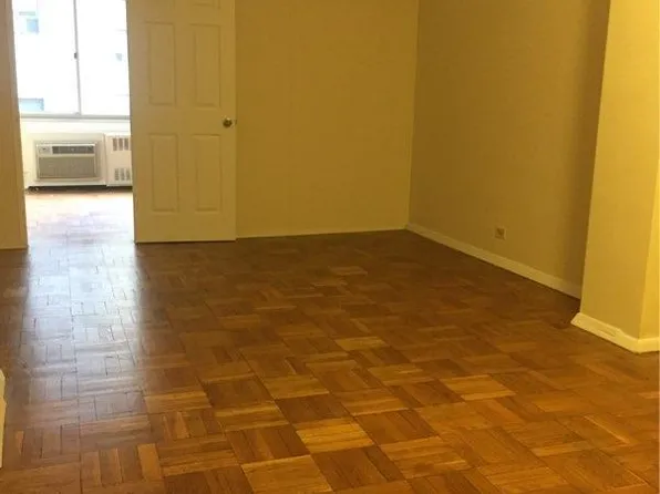 225 E 46th St APT 6C, New York, NY 10017