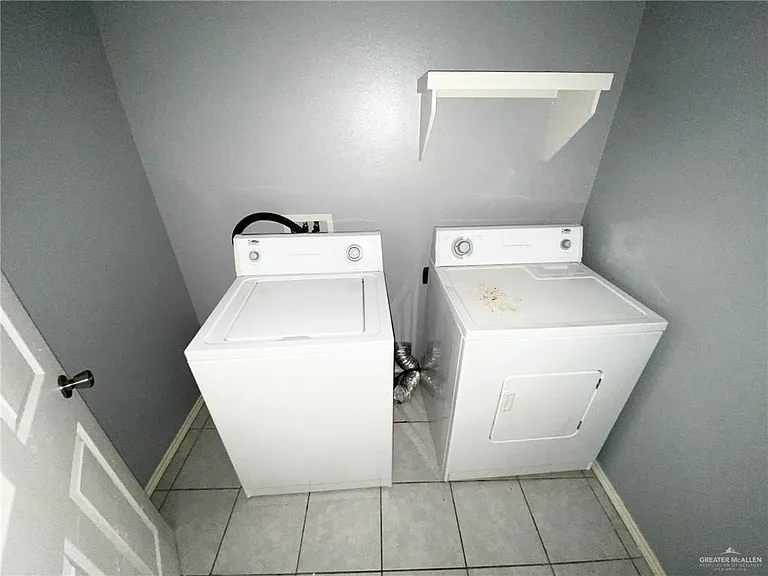 604 S Logan Dr #3 — Photo 9