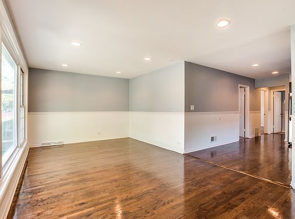 2nd image of 4547 S Lawler Ave