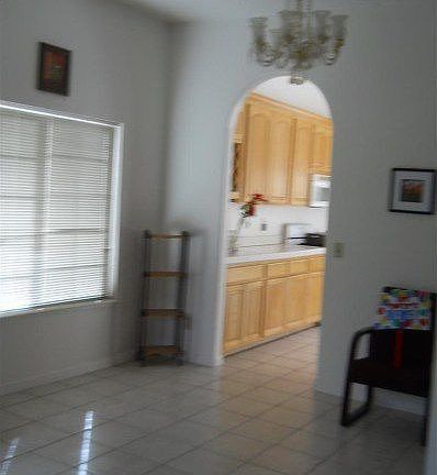 4th image of 2105 Hillridge Dr