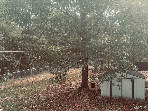 3rd image of 24370 Trolley Ln