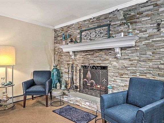 3rd image of 59 Birchdale Dr