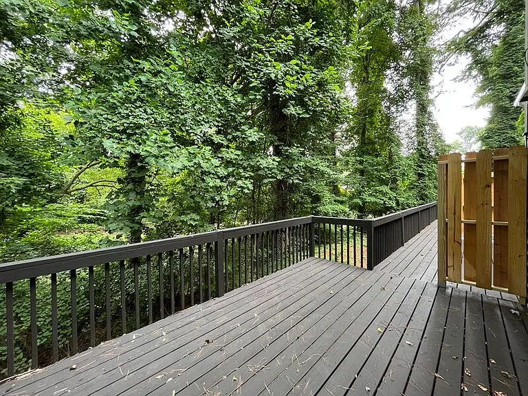 212 N Peartree Ln #E — Photo 15