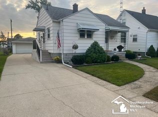 1112 Bentley Dr, Monroe, MI 48162