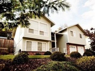 2540 NW Loma Vista Dr, Roseburg, OR 97471