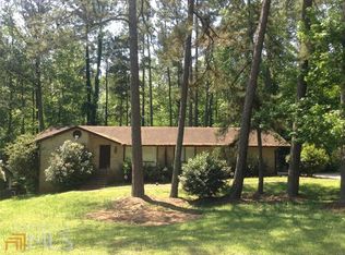 4130 Jeffrey Dr, College Park, GA 30349