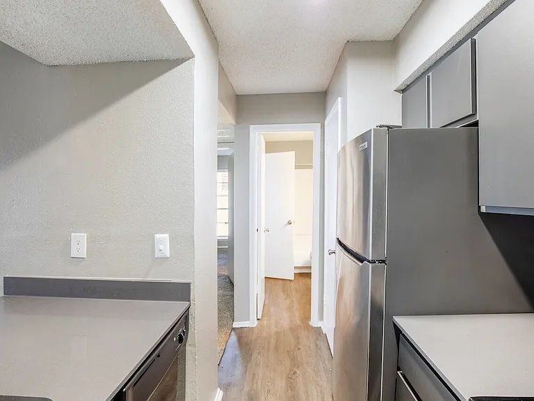 Athena Apartments — Photo 48