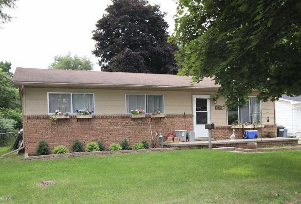 1st image of 67790 Fitzgerald St