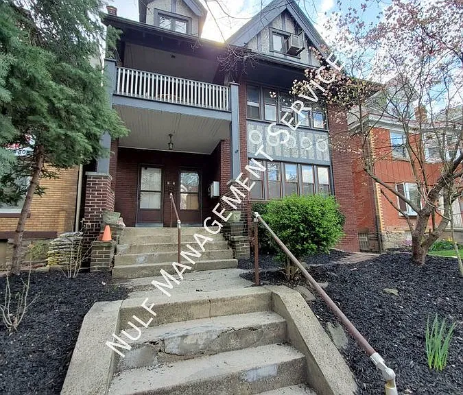 222 Morewood Ave #1 — Photo 1