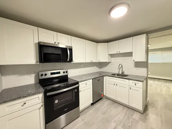 44 Oakcrest Rd #2, Hyde Park, MA 02136