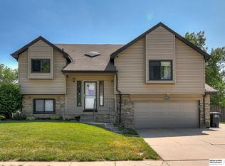 10899 Polk St, Omaha, NE 68137