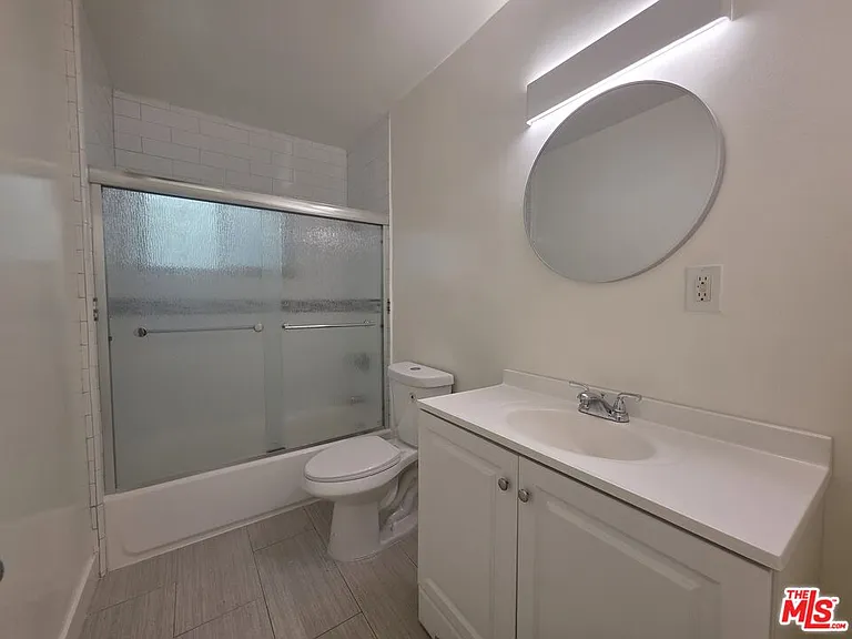 1224 N Fairfax Ave #2 — Photo 26