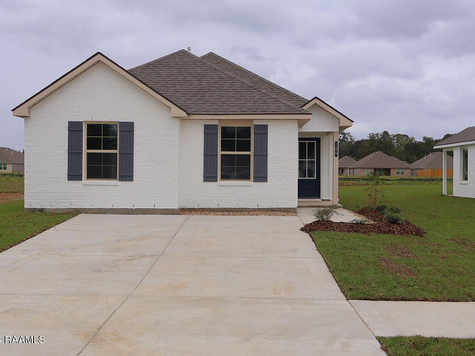 1st image of 160 Stable Dr