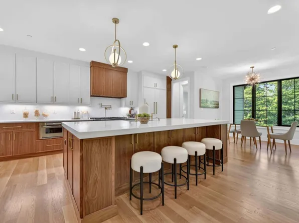 Cresthaven Model — Move-in Ready Plan, PCI -22207