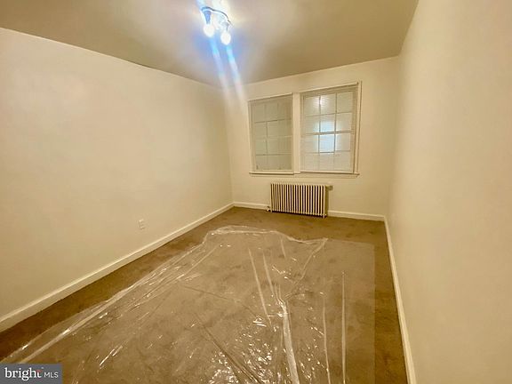4th image of 1018 16th St NE