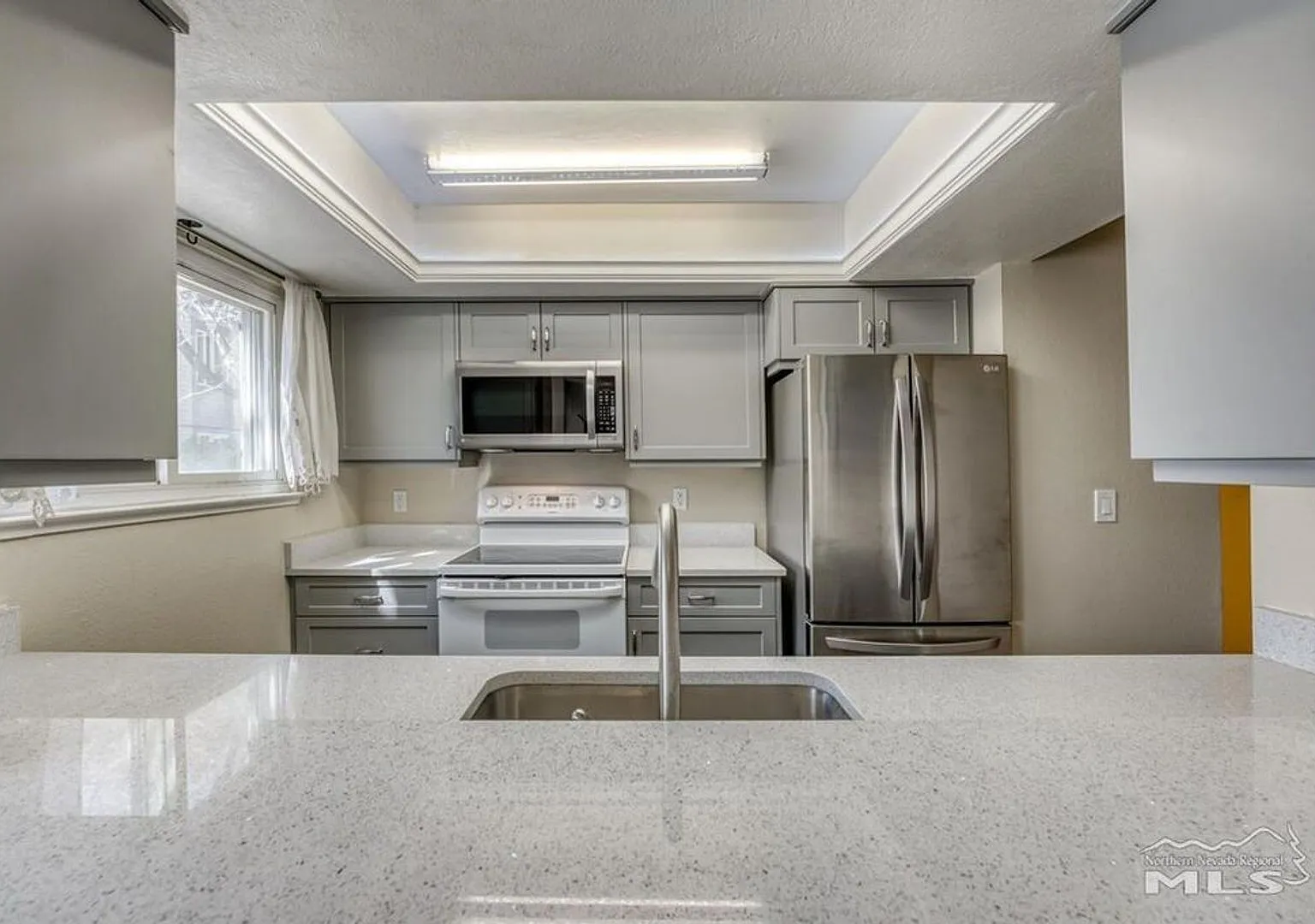 2315 Roundhouse Road / Reduced — Photo 3