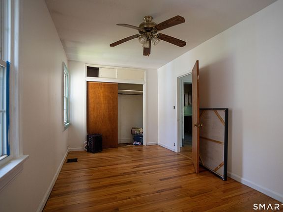3rd image of 203 Lee Farm Drive