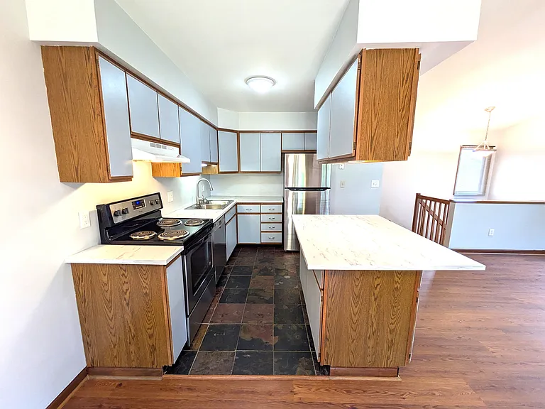 599 Echo Ct — Photo 8