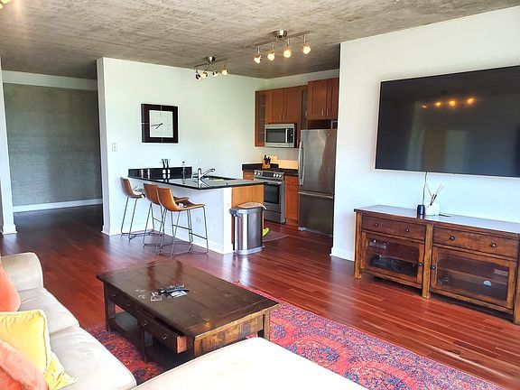 4th image of 1845 S Michigan Ave Unit 707