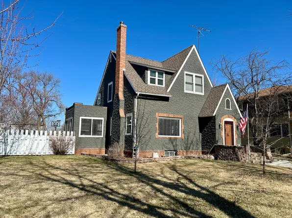 411 2nd St SW, Wadena, MN 56482