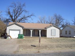 2325 Roberts St, Vernon, TX 76384