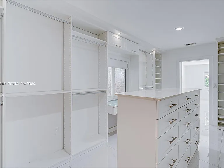 773 Woodcrest Rd — Photo 38
