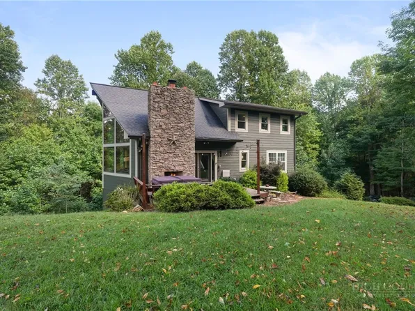 558 Perri Creek, Warrensville, NC 28693